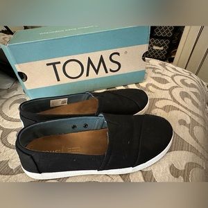 Toms canvas Avalon slip on shoes